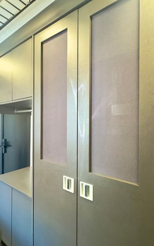 Apartamento à venda com 360m², 5 quartos e 4 vagas Apartamento à venda com 360m², 5 quartos e 4 vagasÁrea de Serviço