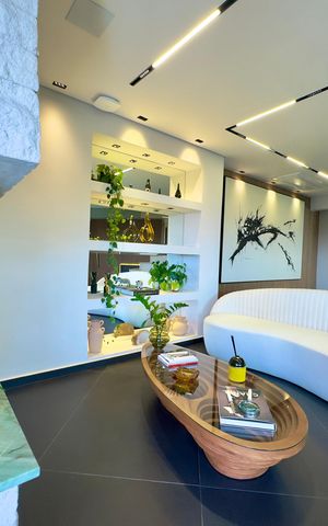 Apartamento à venda com 360m², 5 quartos e 4 vagas Apartamento à venda com 360m², 5 quartos e 4 vagasSala 1