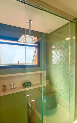 Apartamento à venda com 360m², 5 quartos e 4 vagas Apartamento à venda com 360m², 5 quartos e 4 vagasBanheiro da Suíte 2