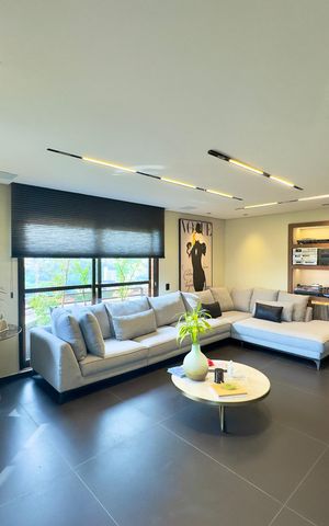 Apartamento à venda com 360m², 5 quartos e 4 vagas Apartamento à venda com 360m², 5 quartos e 4 vagasSala 4