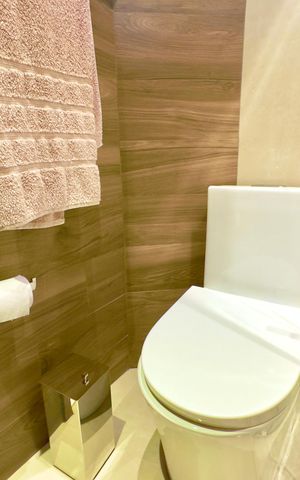 Apartamento à venda com 360m², 5 quartos e 4 vagas Apartamento à venda com 360m², 5 quartos e 4 vagasBanheiro social 2