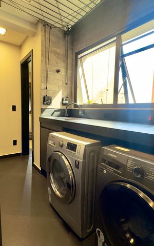 Apartamento à venda com 360m², 5 quartos e 4 vagas Apartamento à venda com 360m², 5 quartos e 4 vagasÁrea de Serviço