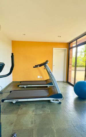 Apartamento à venda com 360m², 5 quartos e 4 vagas Apartamento à venda com 360m², 5 quartos e 4 vagasAcademia