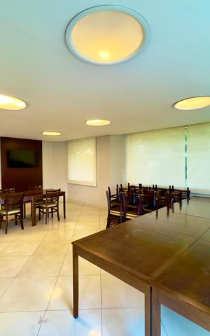 Apartamento à venda com 360m², 5 quartos e 4 vagas Apartamento à venda com 360m², 5 quartos e 4 vagasÁrea comum