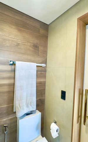 Apartamento à venda com 360m², 5 quartos e 4 vagas Apartamento à venda com 360m², 5 quartos e 4 vagasBanheiro da Suíte 3