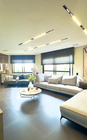 Apartamento à venda com 360m², 5 quartos e 4 vagas Apartamento à venda com 360m², 5 quartos e 4 vagasSala 4