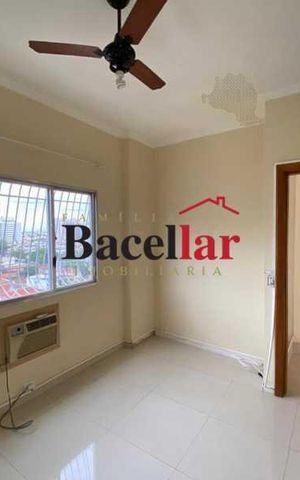 Apartamento à venda com 80m², 3 quartos e 1 vaga