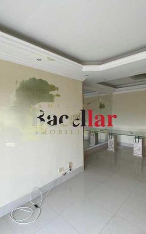 Apartamento à venda com 80m², 3 quartos e 1 vaga