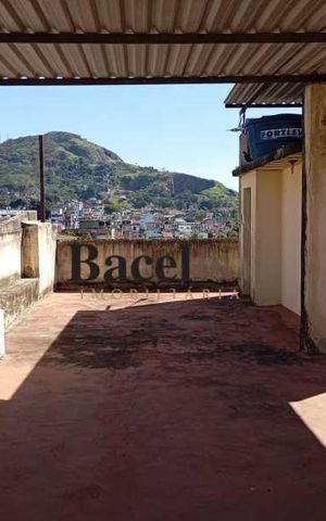 Casa à venda com 156m², 3 quartos e 1 vaga