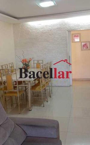 Casa à venda com 156m², 3 quartos e 1 vaga