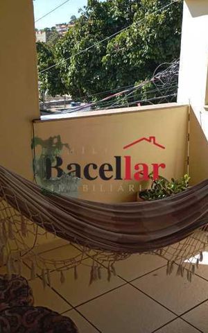 Casa à venda com 156m², 3 quartos e 1 vaga