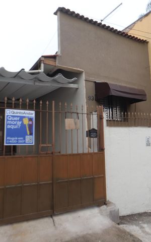 Casa à venda com 120m², 2 quartos e 1 vagaFachada