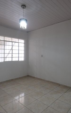 Casa à venda com 120m², 2 quartos e 1 vagaSala