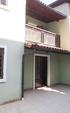 Casa de condomínio à venda com 106m², 3 quartos e 1 vagaGaragem