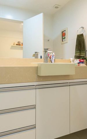 Apartamento à venda com 80m², 2 quartos e 1 vagaBanheiro Suíte