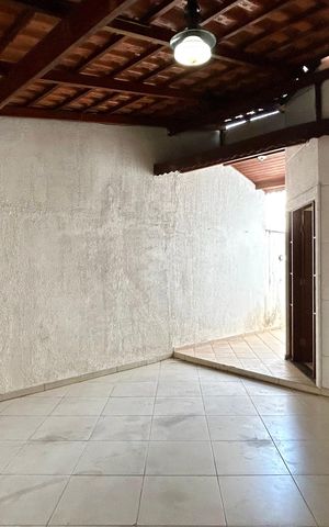 Casa à venda com 174m², 3 quartos e 2 vagas Casa à venda com 174m², 3 quartos e 2 vagasGaragem