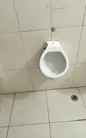 Casa à venda com 174m², 3 quartos e 2 vagas Casa à venda com 174m², 3 quartos e 2 vagasBanheiro 2