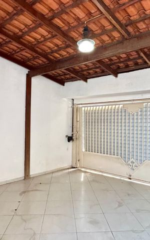 Casa à venda com 174m², 3 quartos e 2 vagas Casa à venda com 174m², 3 quartos e 2 vagasGaragem