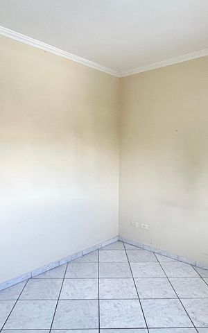 Casa à venda com 174m², 3 quartos e 2 vagas Casa à venda com 174m², 3 quartos e 2 vagasQuarto 2