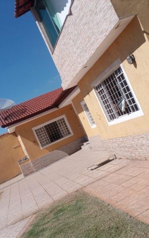 Casa à venda com 130m², 2 quartos e 10 vagas Casa à venda com 130m², 2 quartos e 10 vagasÁrea externa