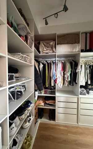 Apartamento para alugar com 98m², 2 quartos e 2 vagas Apartamento para alugar com 98m², 2 quartos e 2 vagasCloset