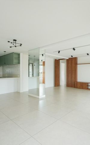 Apartamento à venda com 113m², 2 quartos e 3 vagasSala