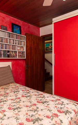 Casa de condomínio à venda com 180m², 3 quartos e 2 vagasQuarto 2