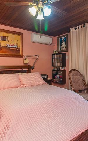 Casa de condomínio à venda com 180m², 3 quartos e 2 vagasQuarto 3