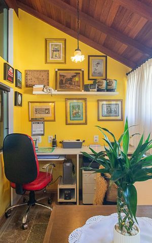 Casa de condomínio à venda com 180m², 3 quartos e 2 vagasSala 2