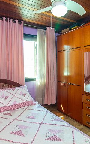 Casa de condomínio à venda com 180m², 3 quartos e 2 vagasQuarto 1