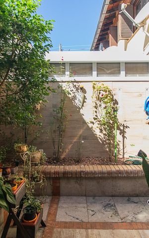 Casa de condomínio à venda com 180m², 3 quartos e 2 vagasQuintal