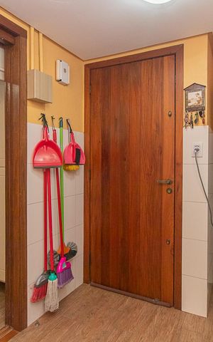 Casa de condomínio à venda com 180m², 3 quartos e 2 vagasÁrea de Serviço