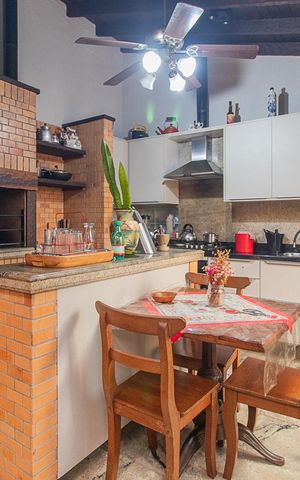 Casa de condomínio à venda com 180m², 3 quartos e 2 vagasCozinha