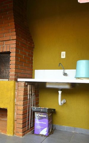 Casa à venda com 162m², 3 quartos e 2 vagasQuintal/ Churrasqueira 