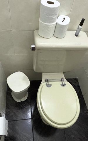 Casa à venda com 162m², 3 quartos e 2 vagasBanheiro 2