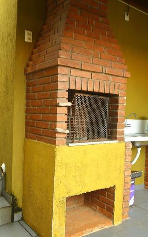 Casa à venda com 162m², 3 quartos e 2 vagasQuintal/ Churrasqueira 