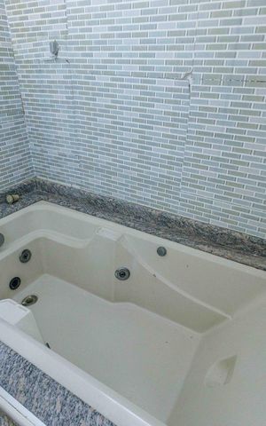 Apartamento à venda com 137m², 3 quartos e 2 vagasBanheiro da Suíte