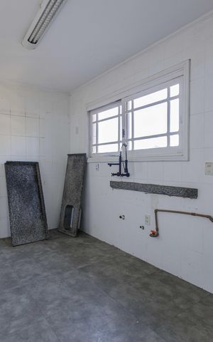 Apartamento à venda com 137m², 3 quartos e 2 vagasCozinha