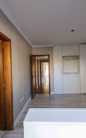 Apartamento à venda com 137m², 3 quartos e 2 vagasSuíte 
