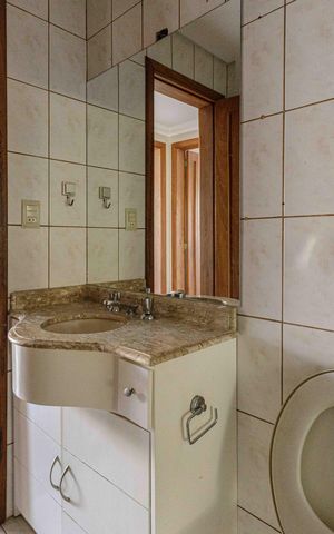 Apartamento à venda com 137m², 3 quartos e 2 vagasBanheiro 