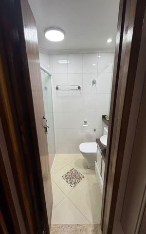 Apartamento à venda com 55m², 2 quartos e 1 vaga Apartamento à venda com 55m², 2 quartos e 1 vagaBanheiro