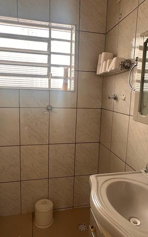 Casa à venda com 420m², 3 quartos e 4 vagas Casa à venda com 420m², 3 quartos e 4 vagasBanheiro da Suíte