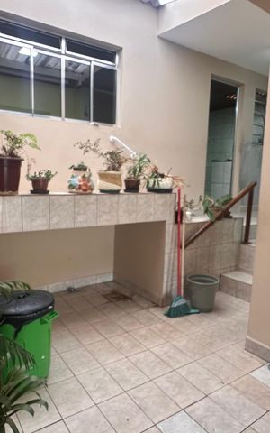 Casa à venda com 420m², 3 quartos e 4 vagas Casa à venda com 420m², 3 quartos e 4 vagasÁrea comum