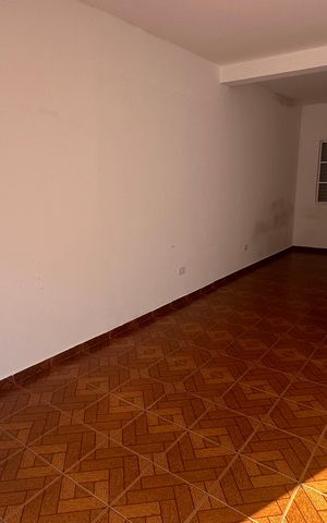 Casa à venda com 420m², 3 quartos e 4 vagas Casa à venda com 420m², 3 quartos e 4 vagasQuarto 2