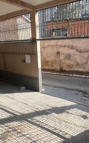 Casa à venda com 420m², 3 quartos e 4 vagas Casa à venda com 420m², 3 quartos e 4 vagasÁrea comum