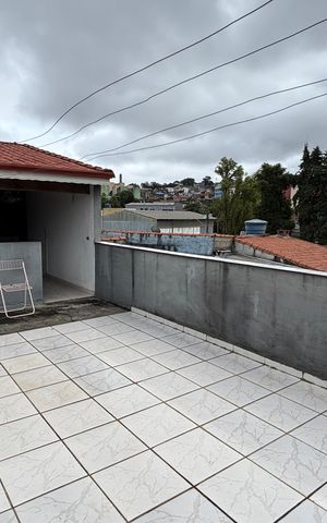 Casa à venda com 202m², 3 quartos e 2 vagas Casa à venda com 202m², 3 quartos e 2 vagasQuintal
