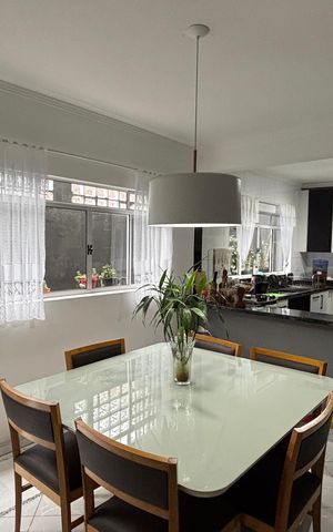 Casa à venda com 202m², 3 quartos e 2 vagas Casa à venda com 202m², 3 quartos e 2 vagasSala de Jantar - Cozinha