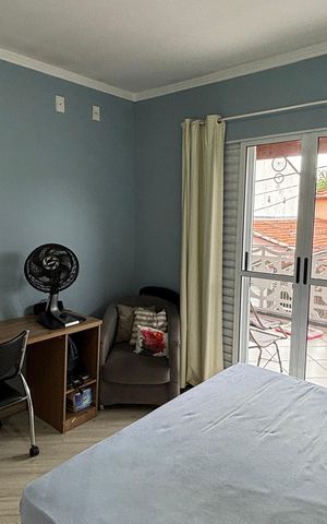 Casa à venda com 202m², 3 quartos e 2 vagas Casa à venda com 202m², 3 quartos e 2 vagasSuite