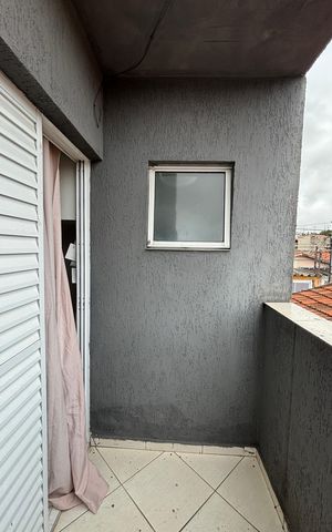Casa à venda com 202m², 3 quartos e 2 vagas Casa à venda com 202m², 3 quartos e 2 vagasQuarto 1 Varanda