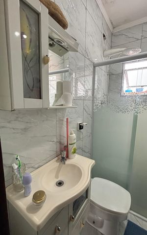 Casa à venda com 202m², 3 quartos e 2 vagas Casa à venda com 202m², 3 quartos e 2 vagasBanheiro da Suíte